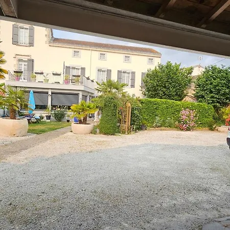 La Maison De Venus Bed & Breakfast Lucon