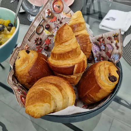 Bed & Breakfast La Maison De Vénus 3*