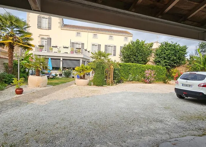 La Maison De Venus Bed & Breakfast Lucon