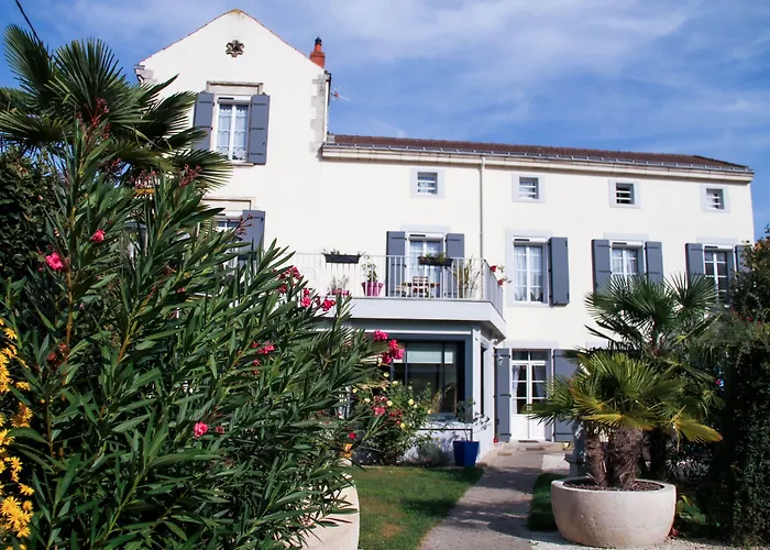 La Maison De Venus فندق مبيت وإفطار Luçon